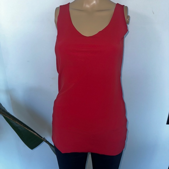 11 Tops Bundle: Cherry, Berry, Terra Cotta Tops - Picture 15 of 16